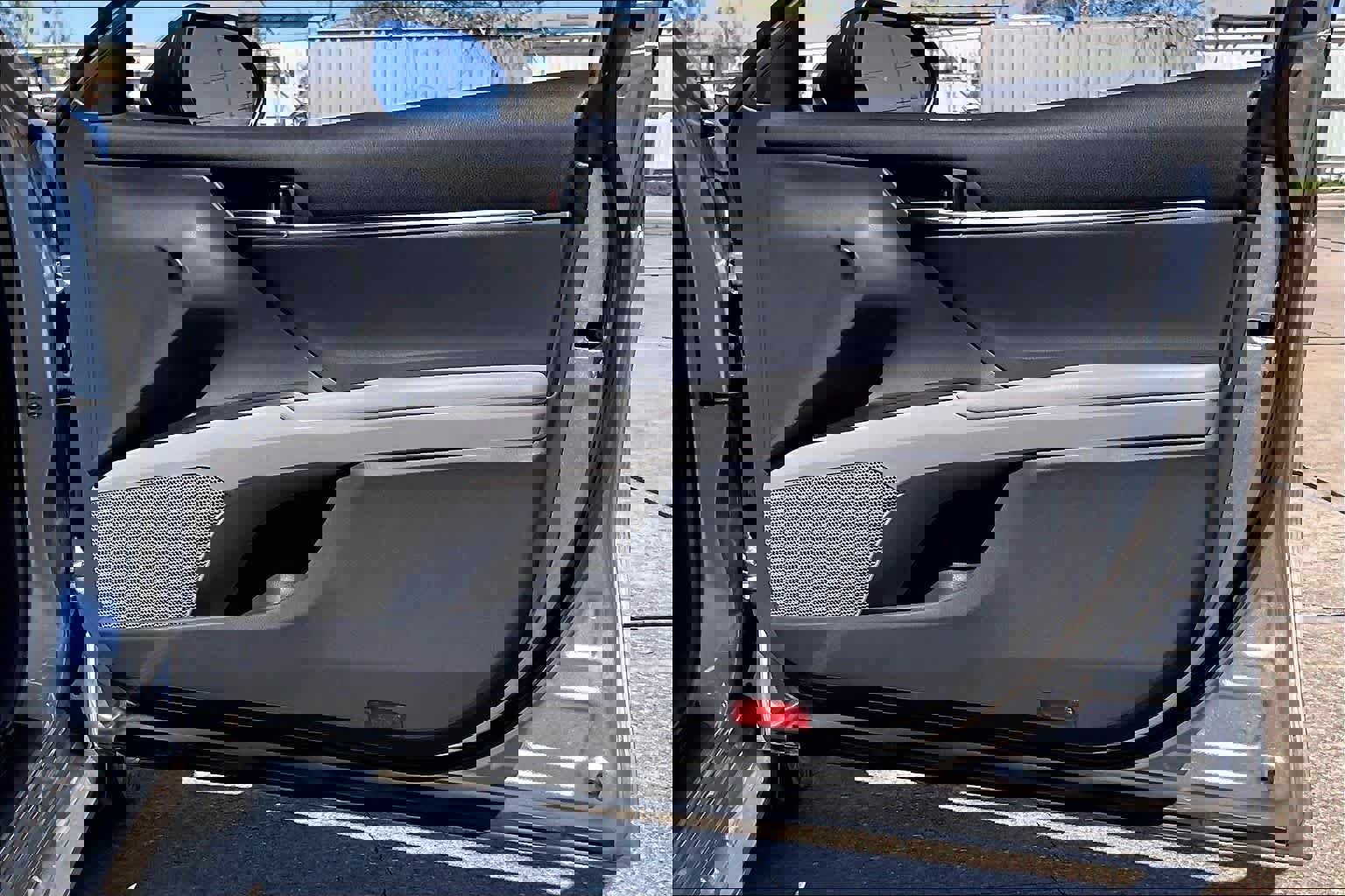 Used 2023 Toyota Camry LE image 18