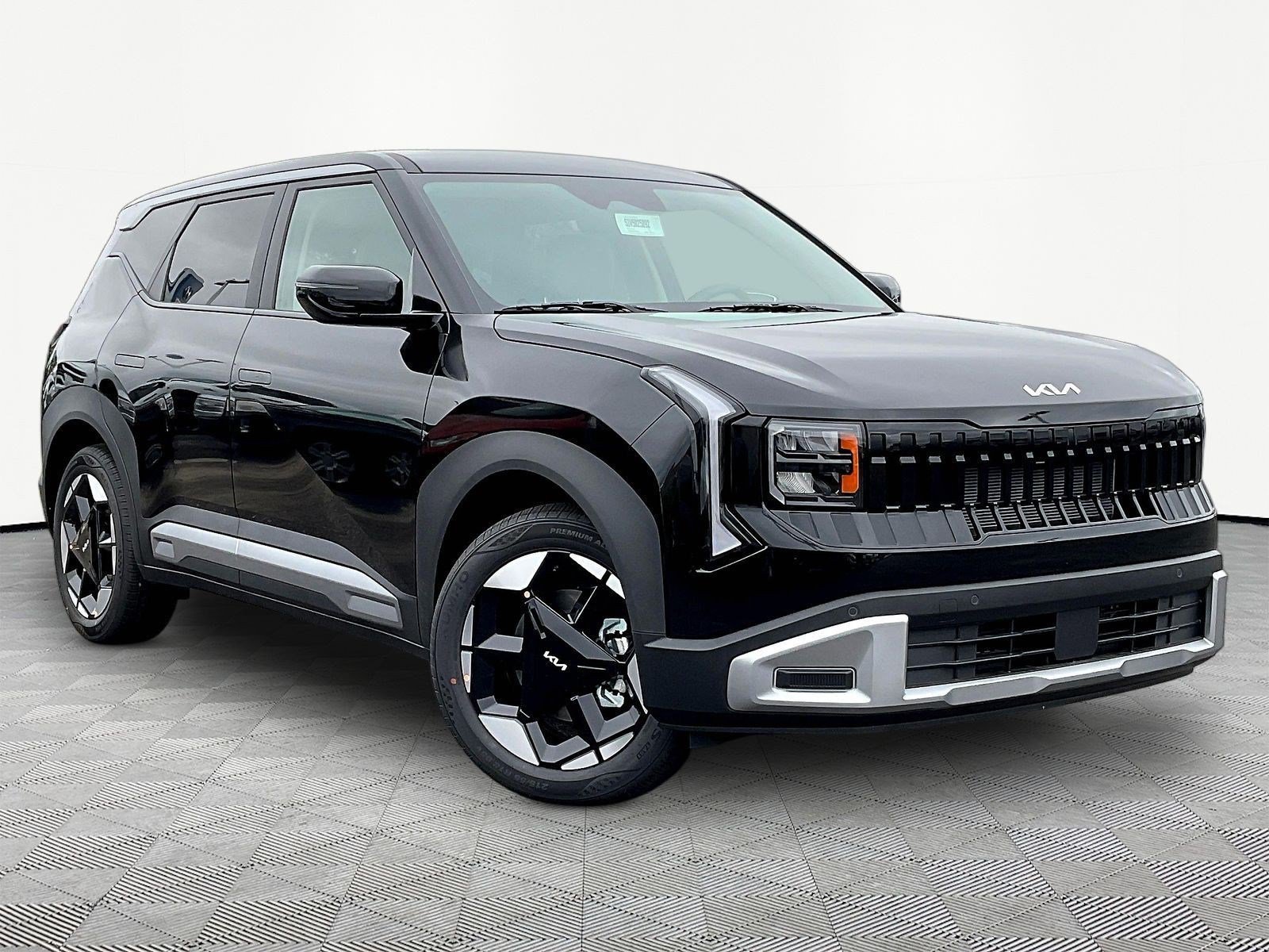 New 2027 Kia Seltos EX FWD image 3