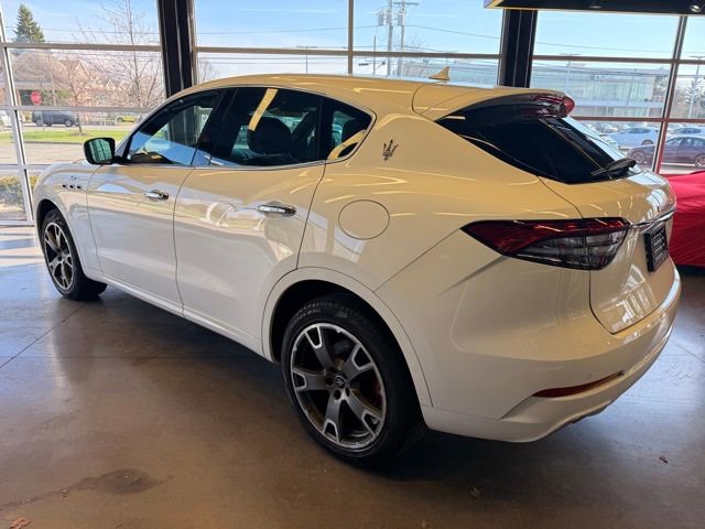 Used 2023 Maserati Levante GT image 4