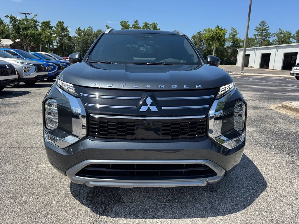 New 2025 Mitsubishi Outlander SEL image 2