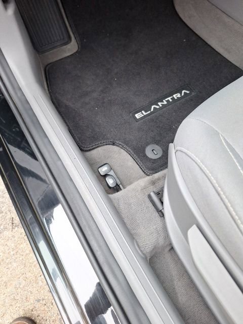 Used 2023 Hyundai Elantra SEL w/ Convenience Package image 16