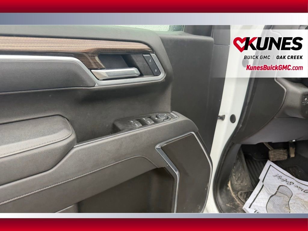 Used 2025 Chevrolet Silverado 1500 LT w/ Work Truck Package image 5