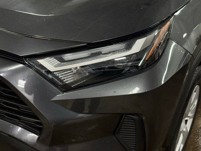 Used 2024 Toyota RAV4 LE video 2