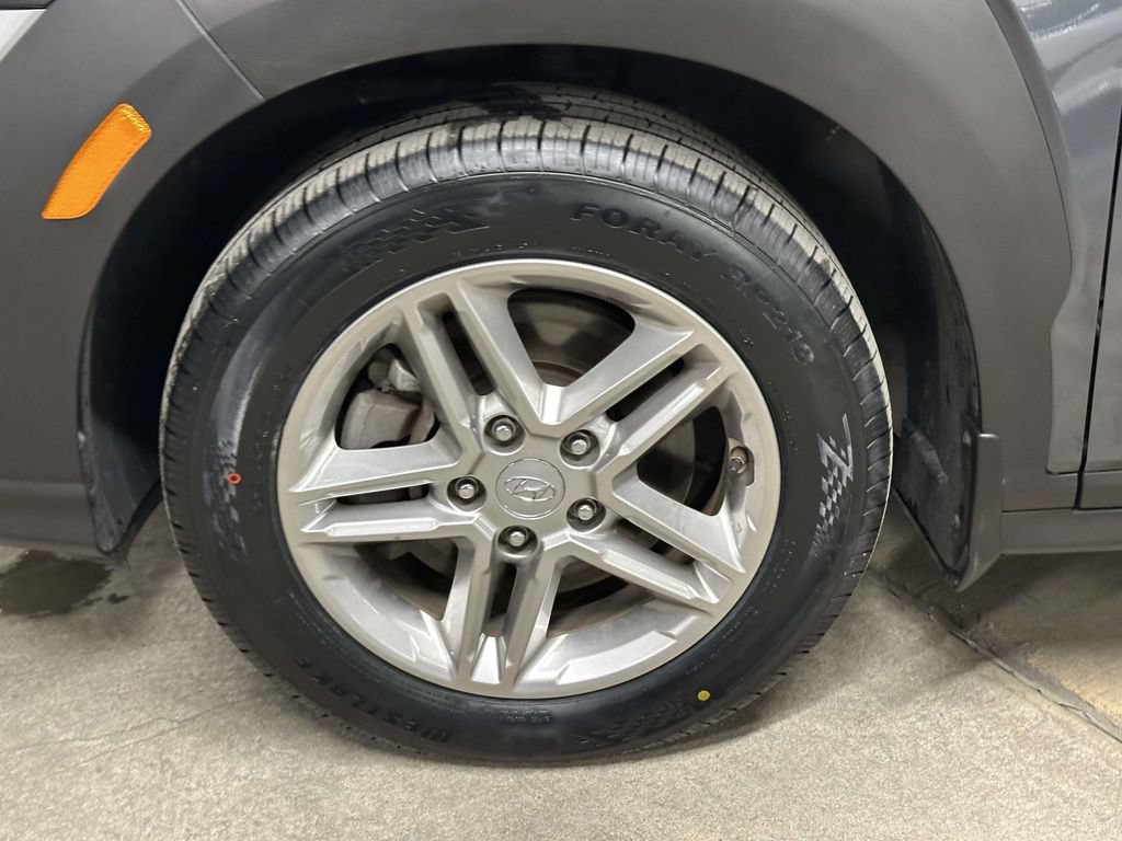 Used 2022 Hyundai Kona SE AWD/4WD image 10