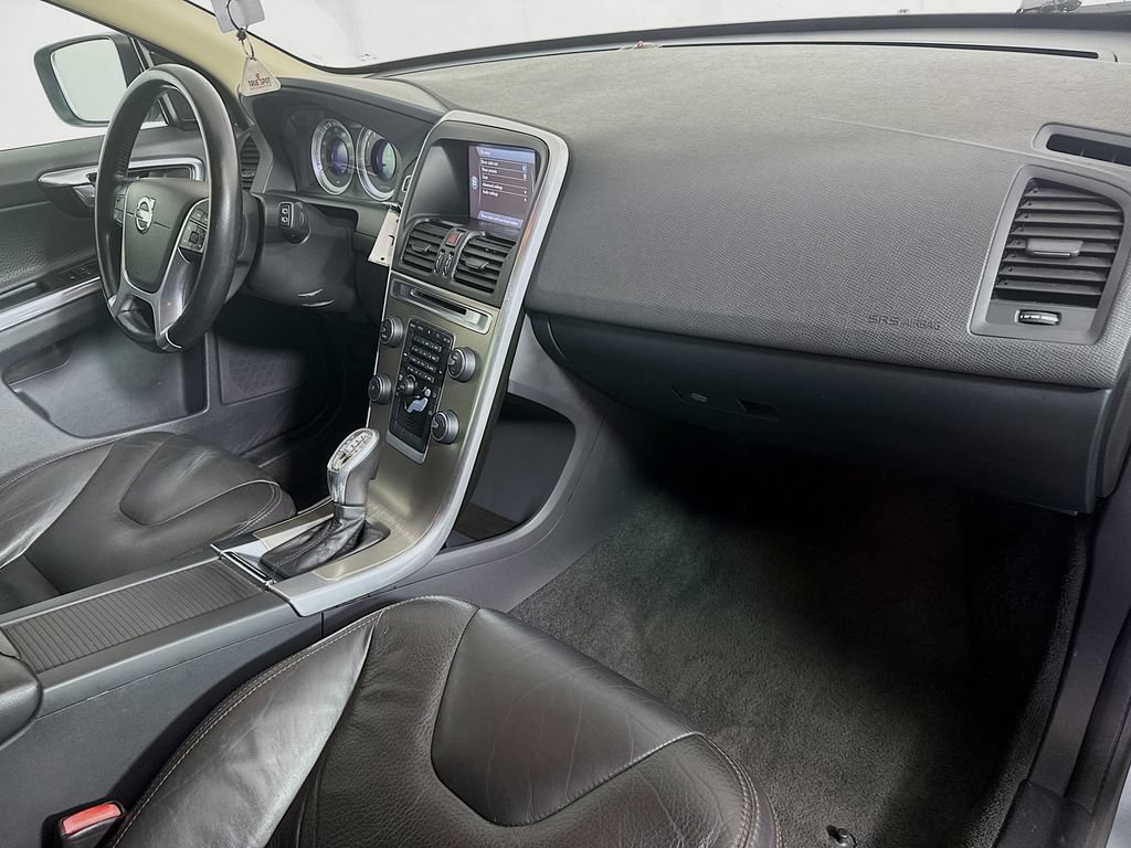 Used 2013 Volvo XC60 3.2 FWD image 33