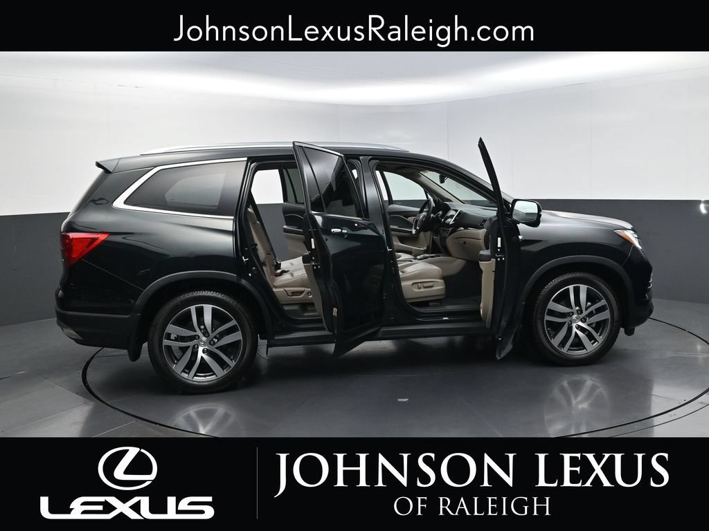 Used 2016 Honda Pilot Touring image 34