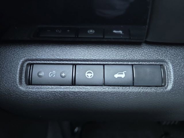 New 2026 Nissan Pathfinder SV image 10