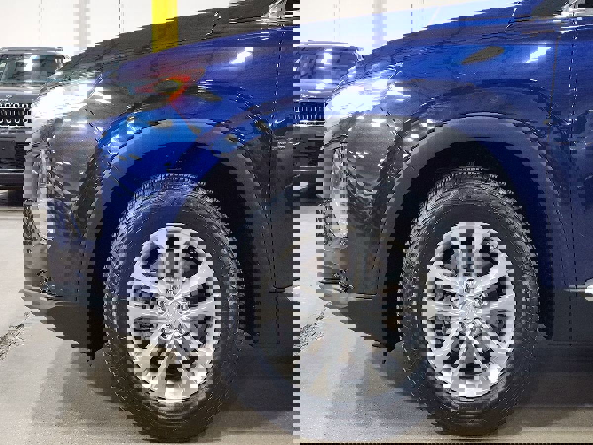 Used 2019 Hyundai Santa Fe SE image 5