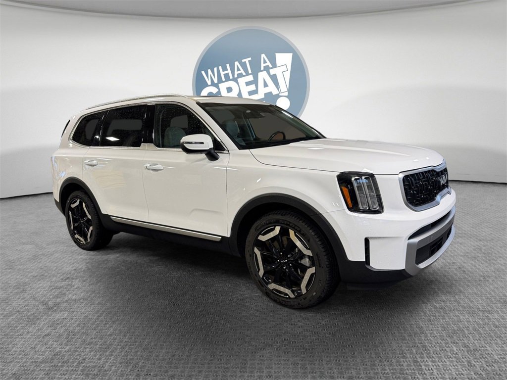 Used 2023 Kia Telluride EX w/ EX Captain's Chair Package