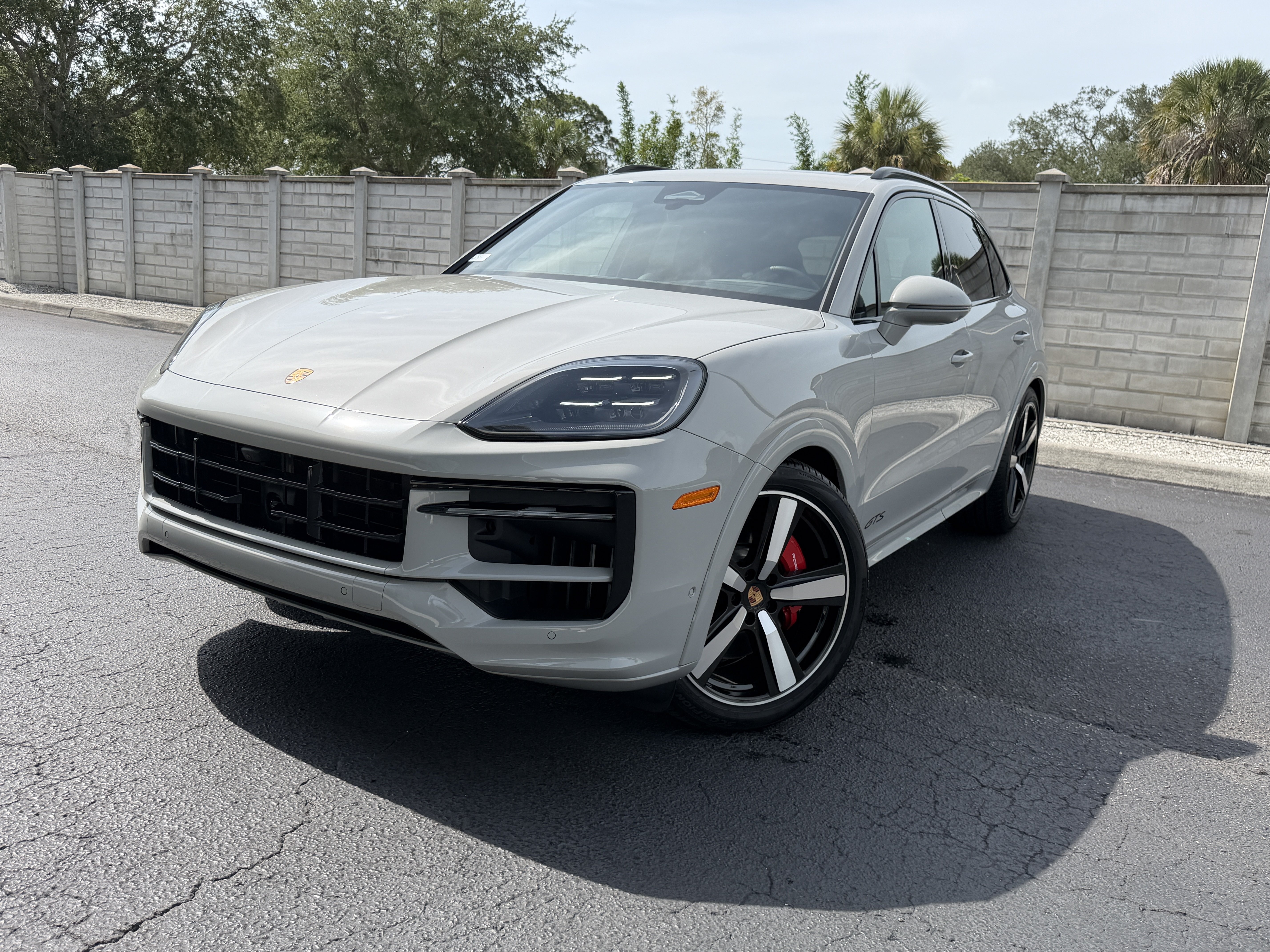 New 2026 Porsche Cayenne GTS AWD/4WD image 1