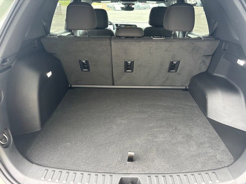 Used 2025 Chevrolet Equinox LT w/ Safety and Technology Package image 19