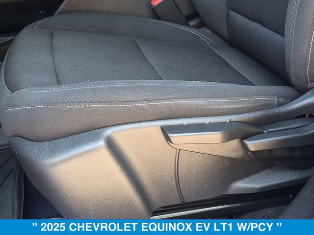 Used 2025 Chevrolet Equinox EV LT FWD image 14