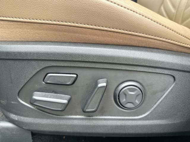 Certified 2025 Kia Sorento SX Prestige w/ Olive Brown Leather Package AWD/4WD image 16