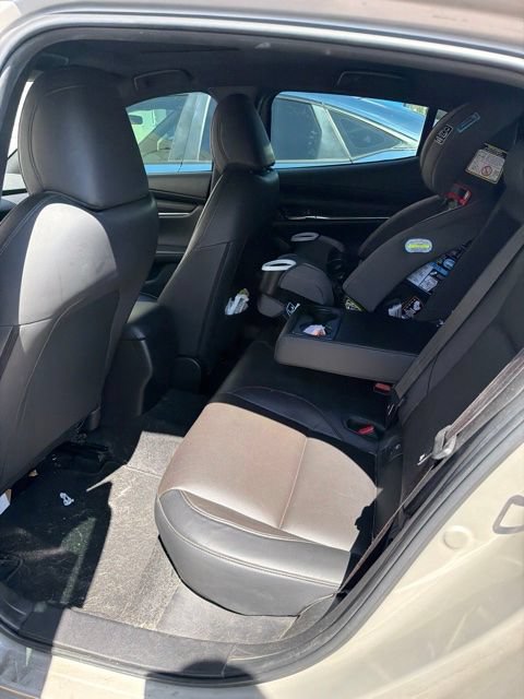 Used 2022 MAZDA MAZDA3 s FWD image 8