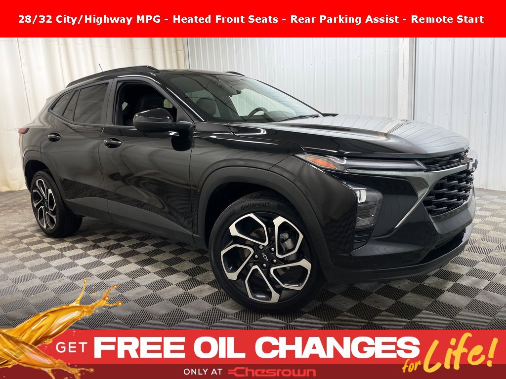 Certified 2025 Chevrolet Trax RS w/ Driver Confidence Package image 1