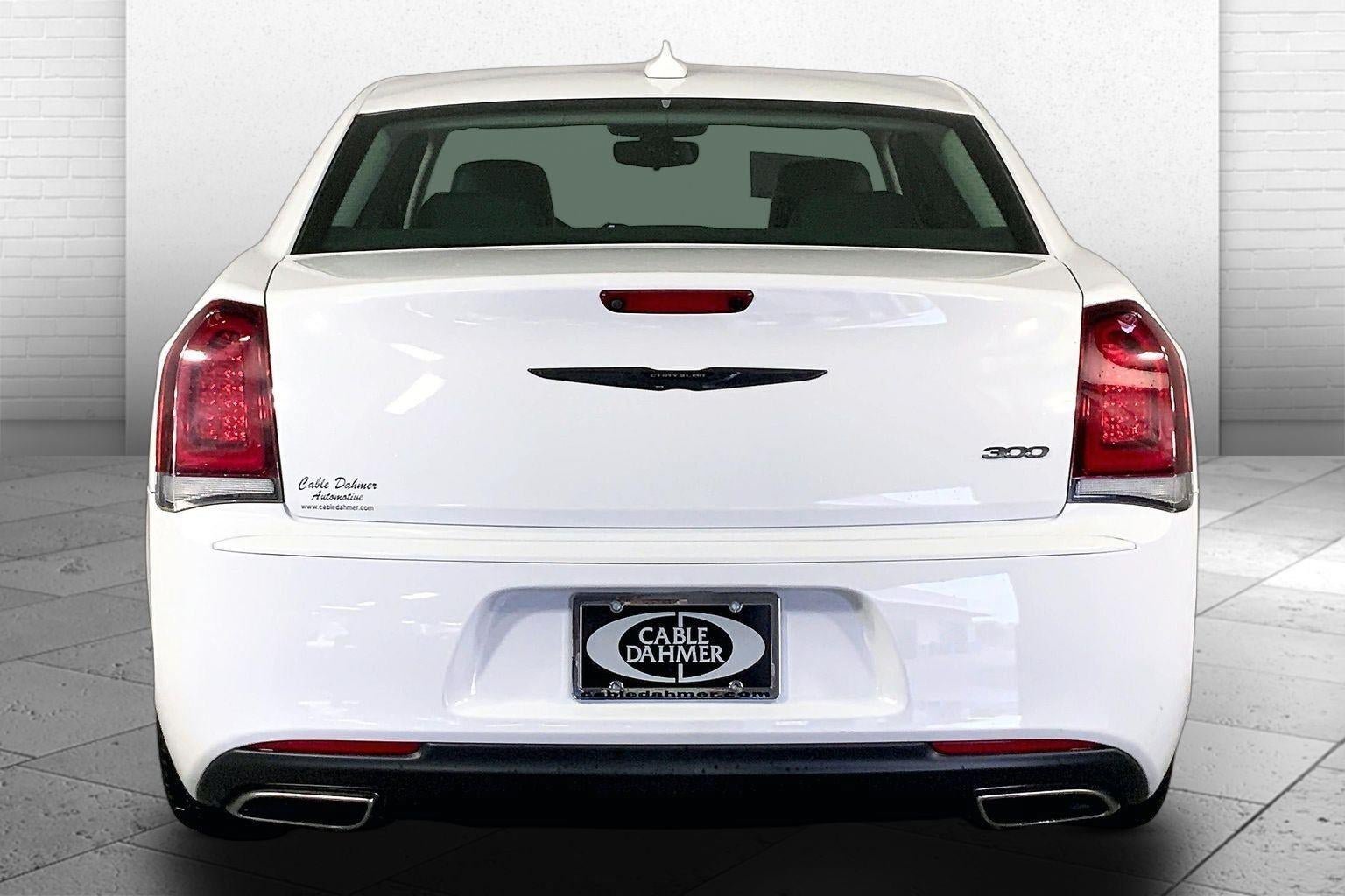 Used 2023 Chrysler 300 Touring w/ Sport Appearance Package RWD image 3