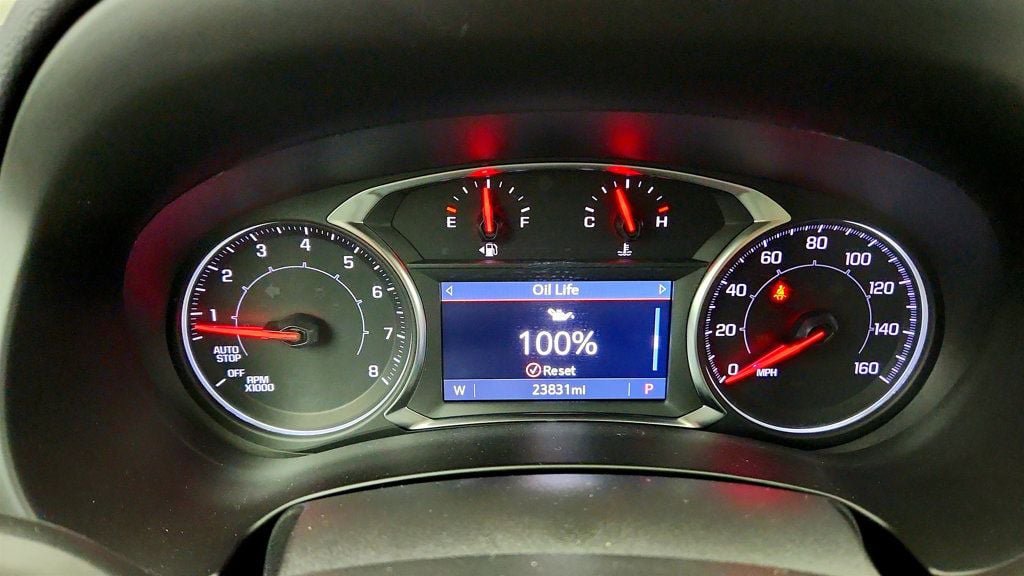 Used 2024 GMC Terrain SLT w/ Infotainment Package II AWD/4WD image 15