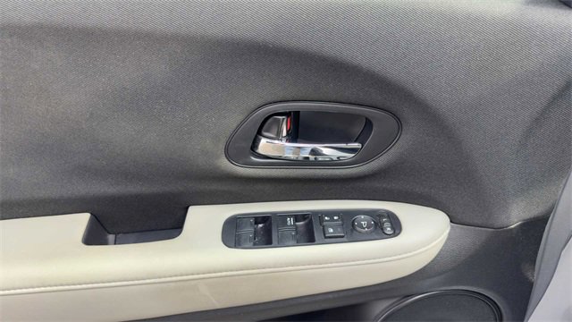 Used 2022 Honda HR-V LX image 18