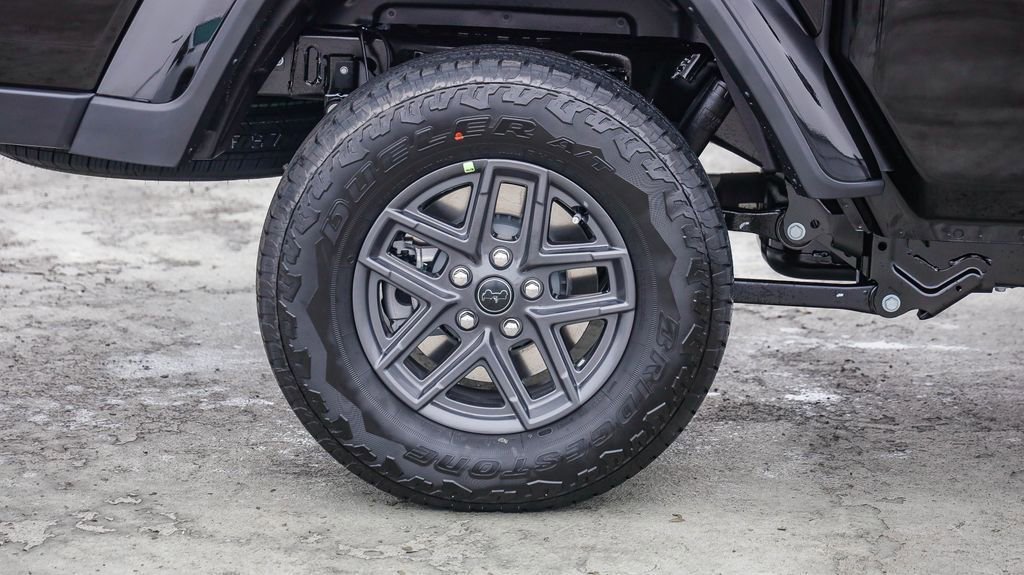 New 2026 Jeep Gladiator Sport image 12