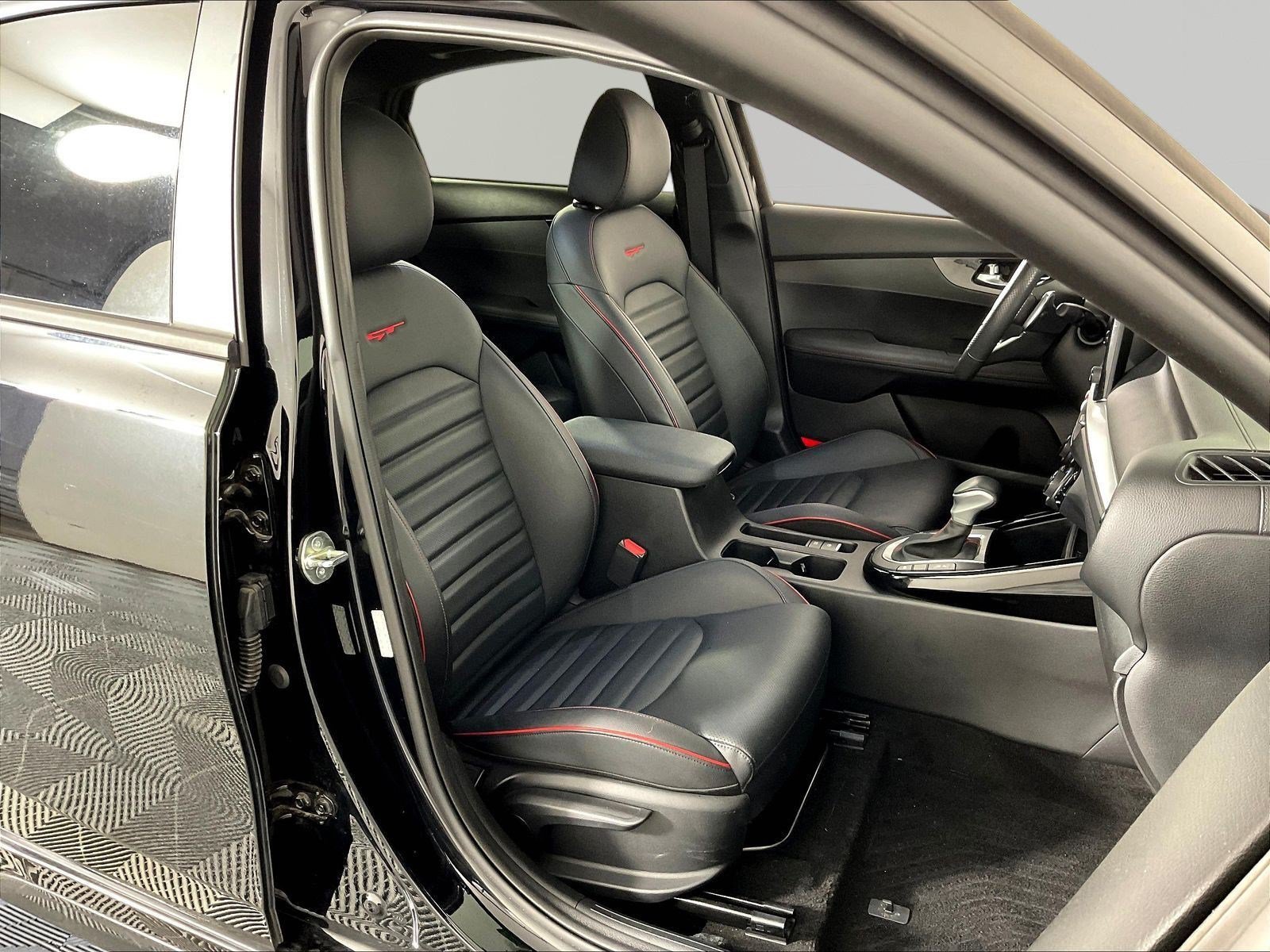 Certified 2023 Kia Forte GT w/ GT2 Package FWD image 29