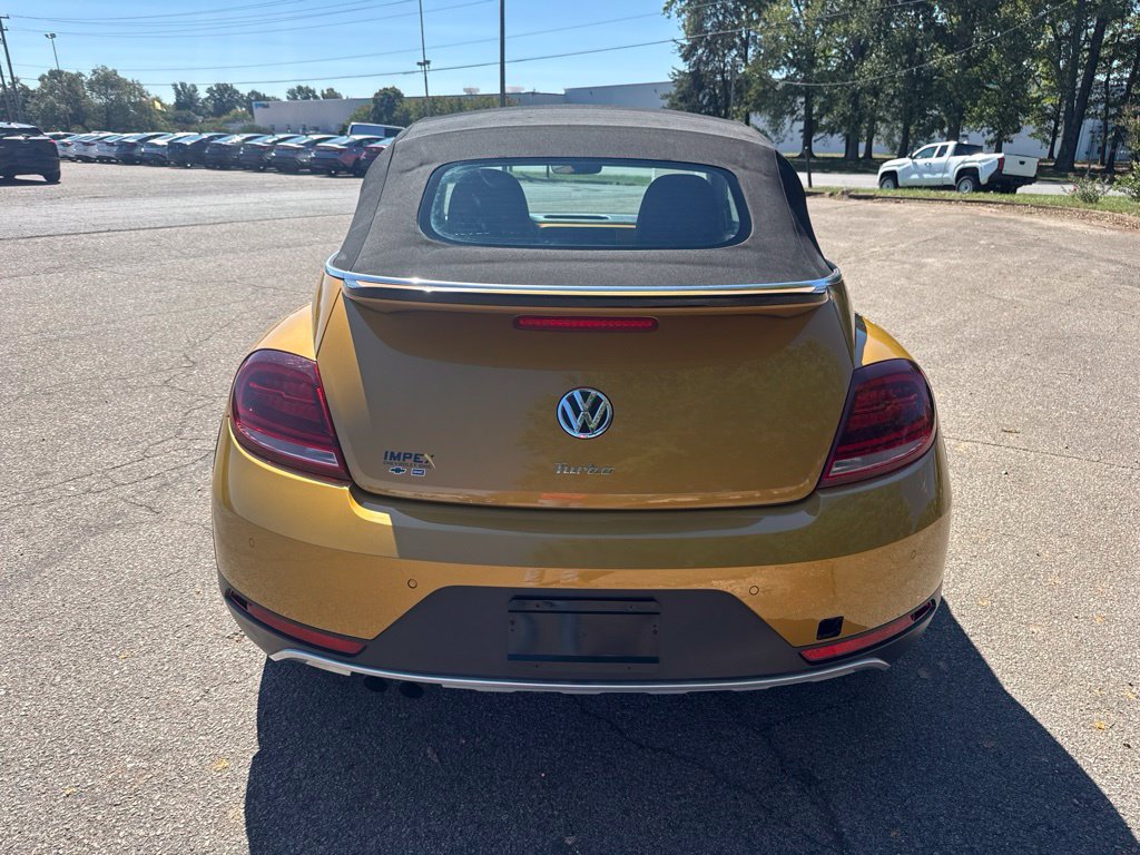 Used 2017 Volkswagen Beetle 1.8T Dune FWD image 4