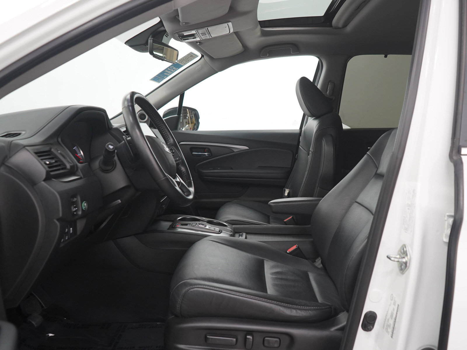 Used 2022 Honda Pilot Black Edition image 25