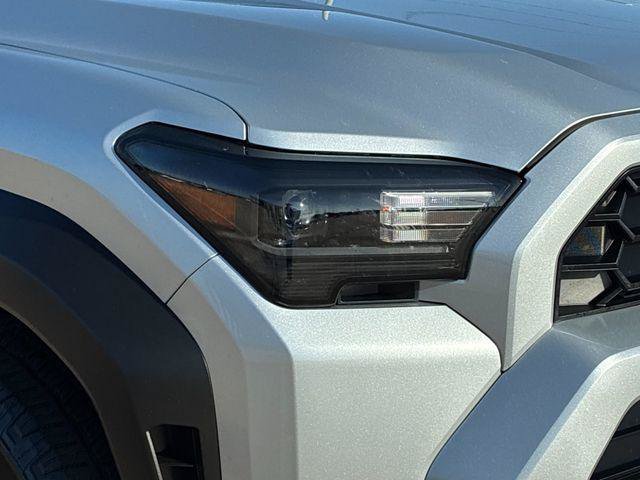 Certified 2025 Toyota 4Runner TRD Off-Road AWD/4WD image 28