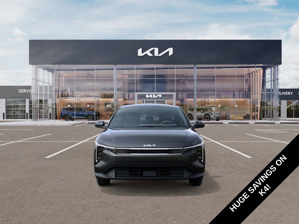 New 2025 Kia K4 LXS image 2