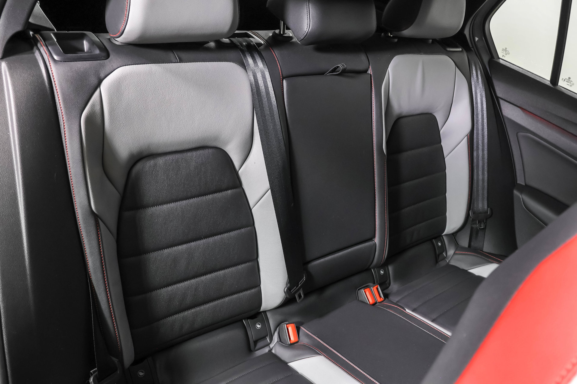 Used 2024 Volkswagen GTI Autobahn FWD image 43