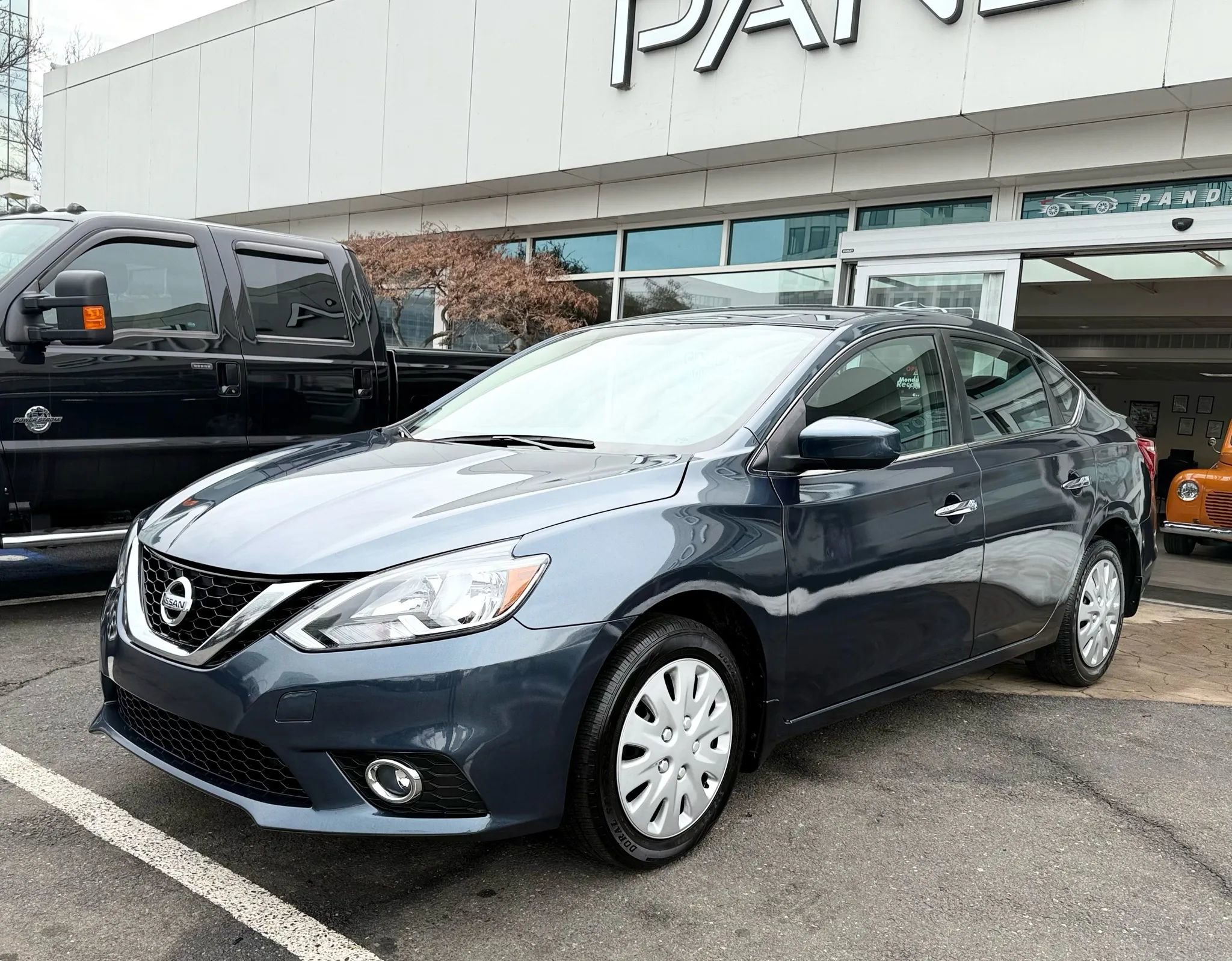 Used 2017 Nissan Sentra SV image 3