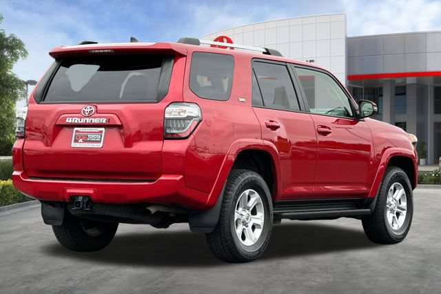 Certified 2024 Toyota 4Runner SR5 Premium AWD/4WD image 5