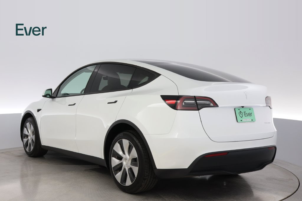 Used 2023 Tesla Model Y Long Range AWD/4WD image 17
