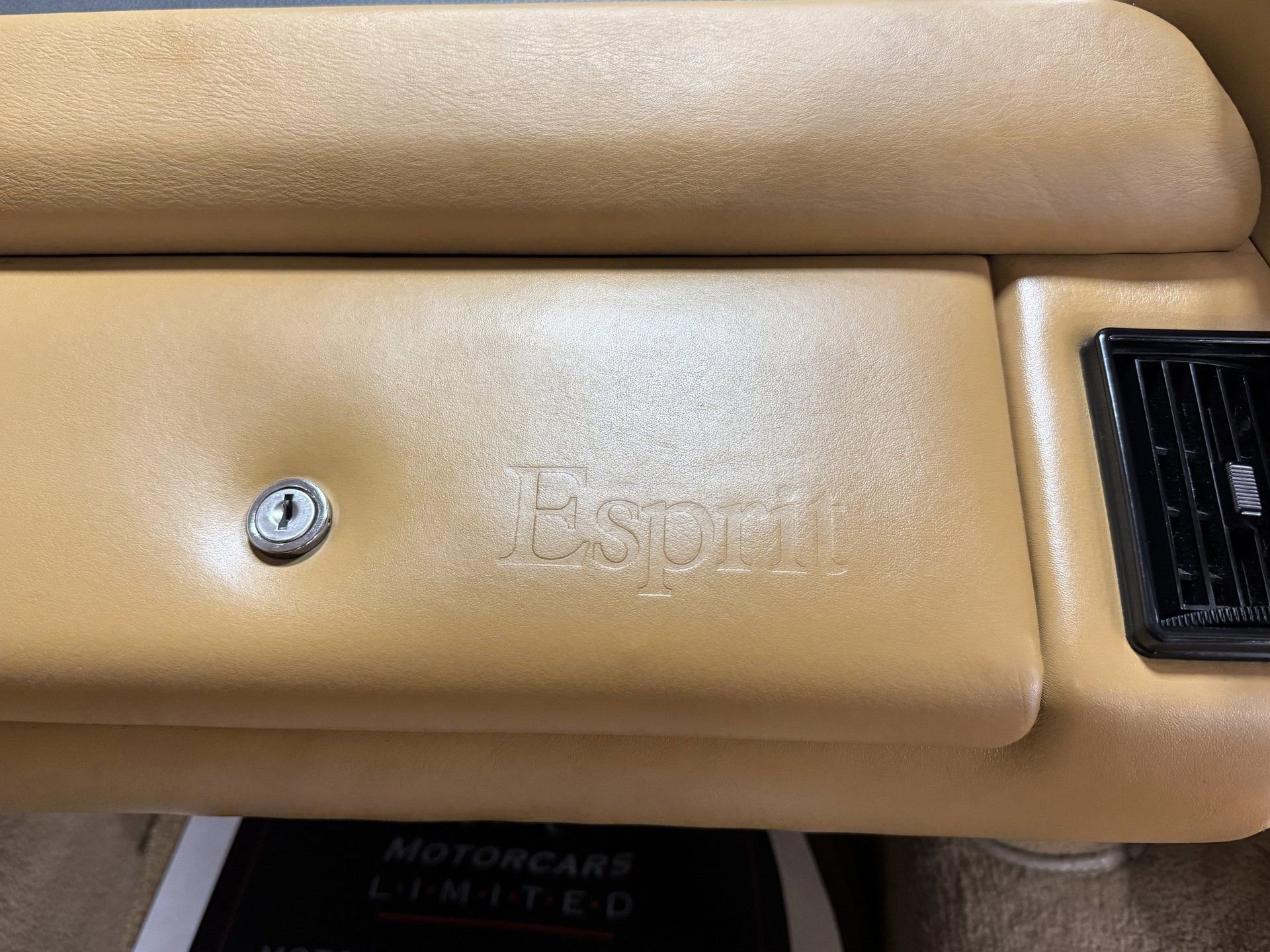 Used 1990 Lotus Esprit SE RWD image 45