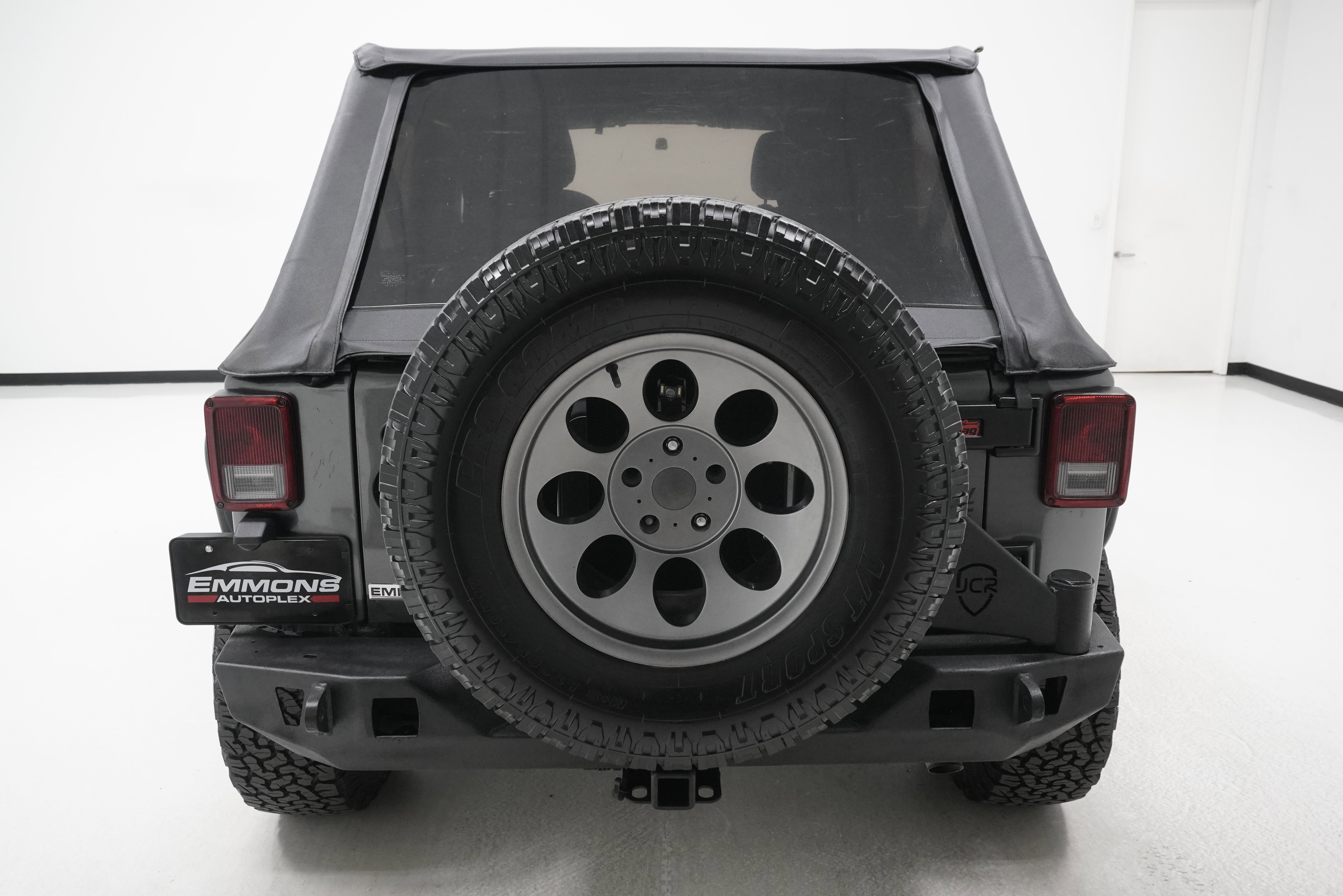 Used 2017 Jeep Wrangler Unlimited Sport image 5