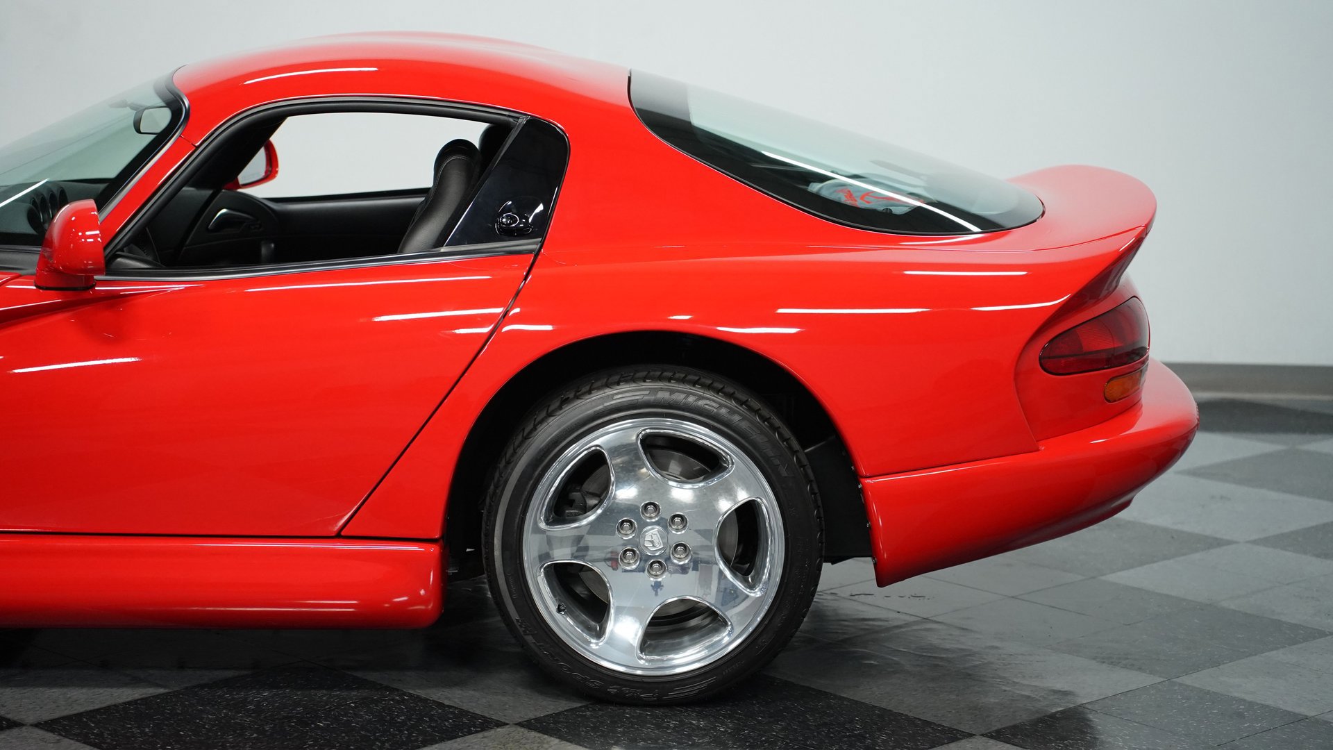 Used 2001 Dodge Viper GTS image 20