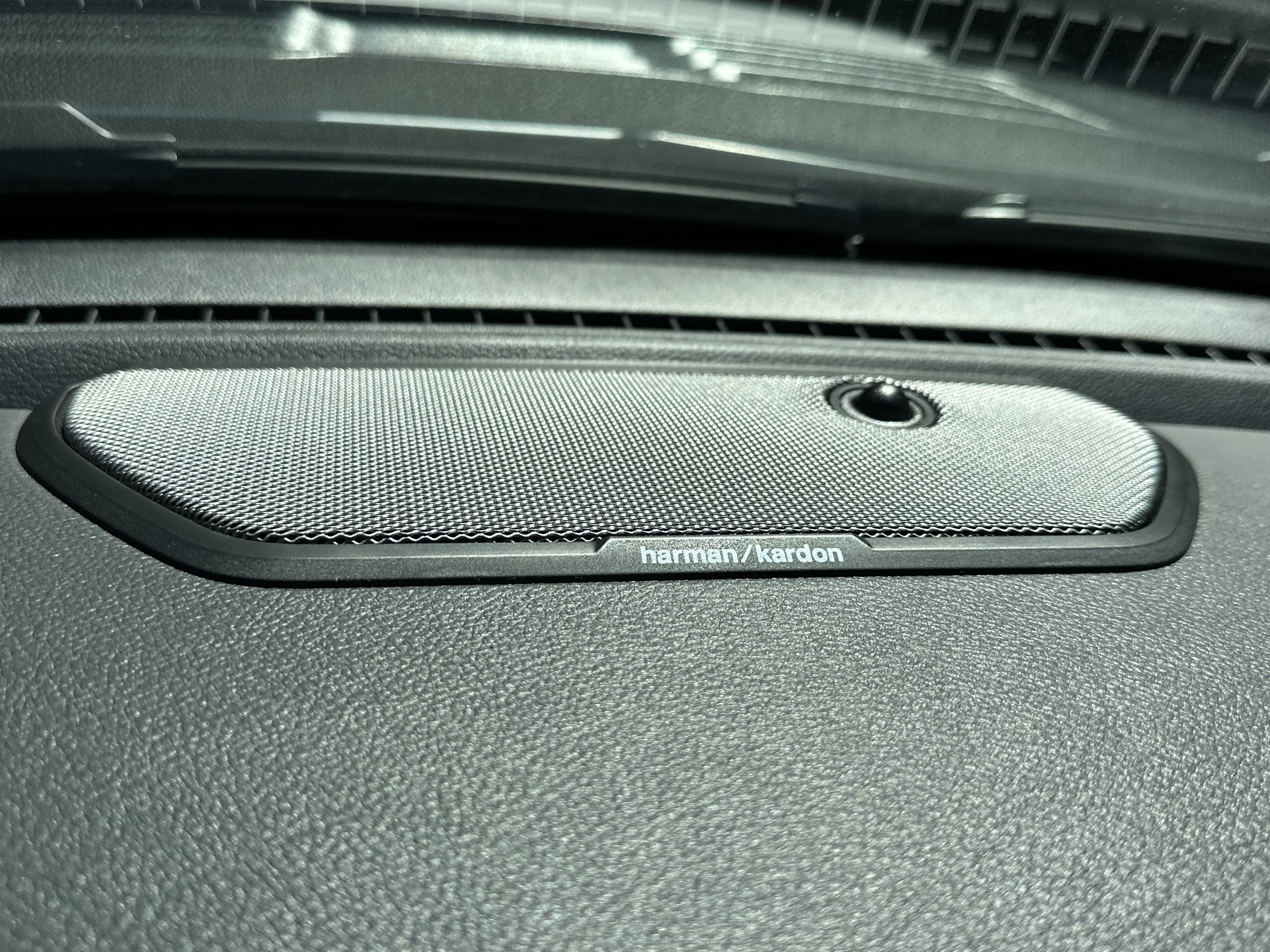 New 2026 RAM 1500 Laramie w/ Night Edition AWD/4WD image 8