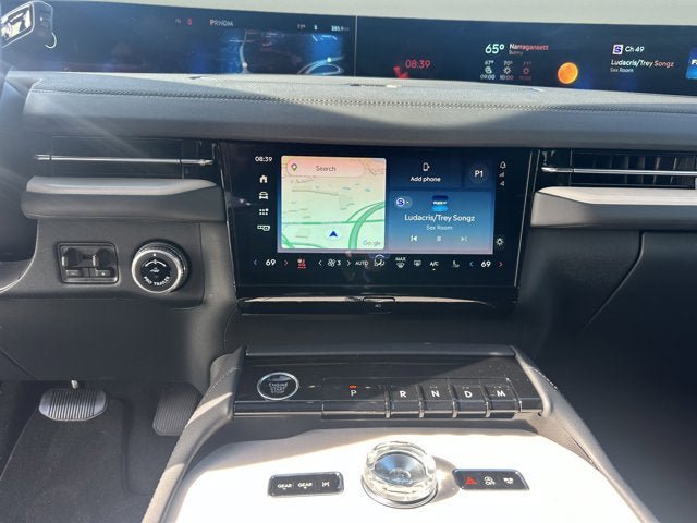 New 2026 Lincoln Navigator L Reserve w/ Jet Appearance Package AWD/4WD image 18