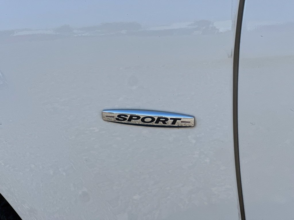 Used 2014 Mercedes-Benz C 250 Coupe image 4