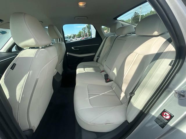 Used 2023 Hyundai Sonata SEL w/ Cargo Package image 13