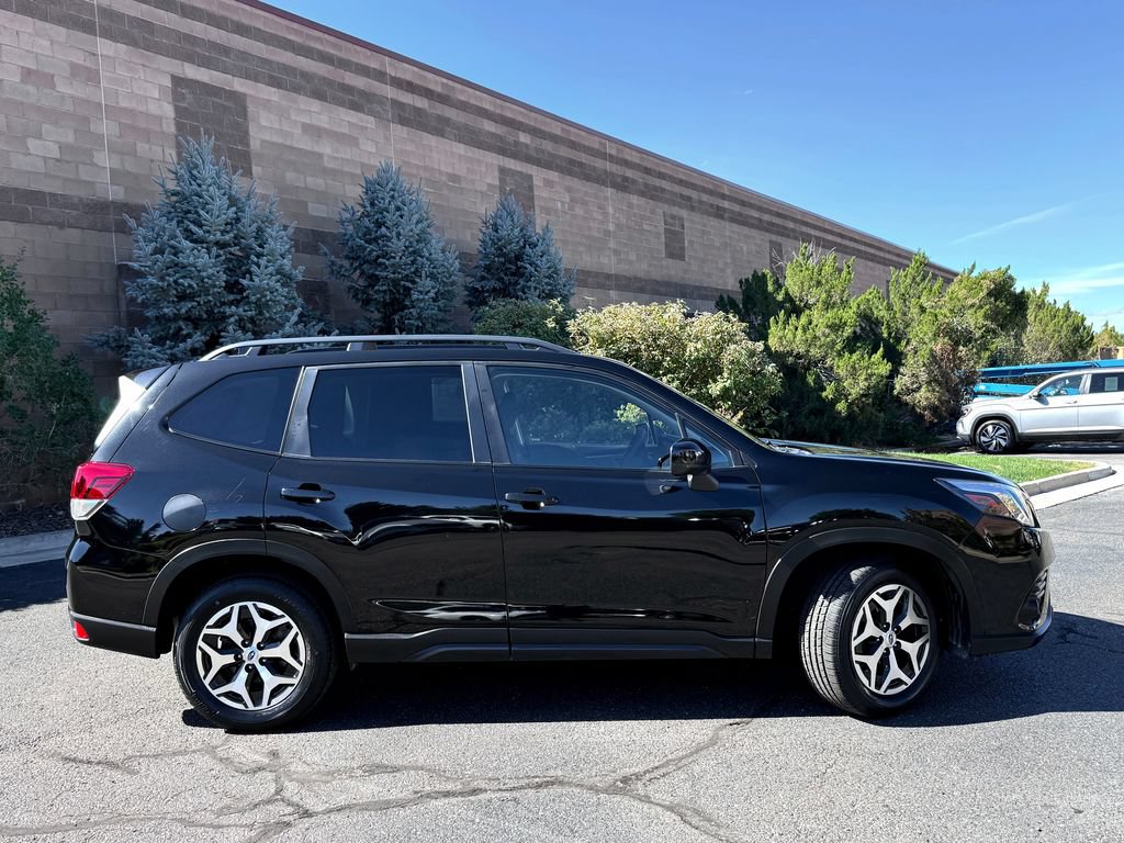 Used 2024 Subaru Forester Premium AWD/4WD image 6