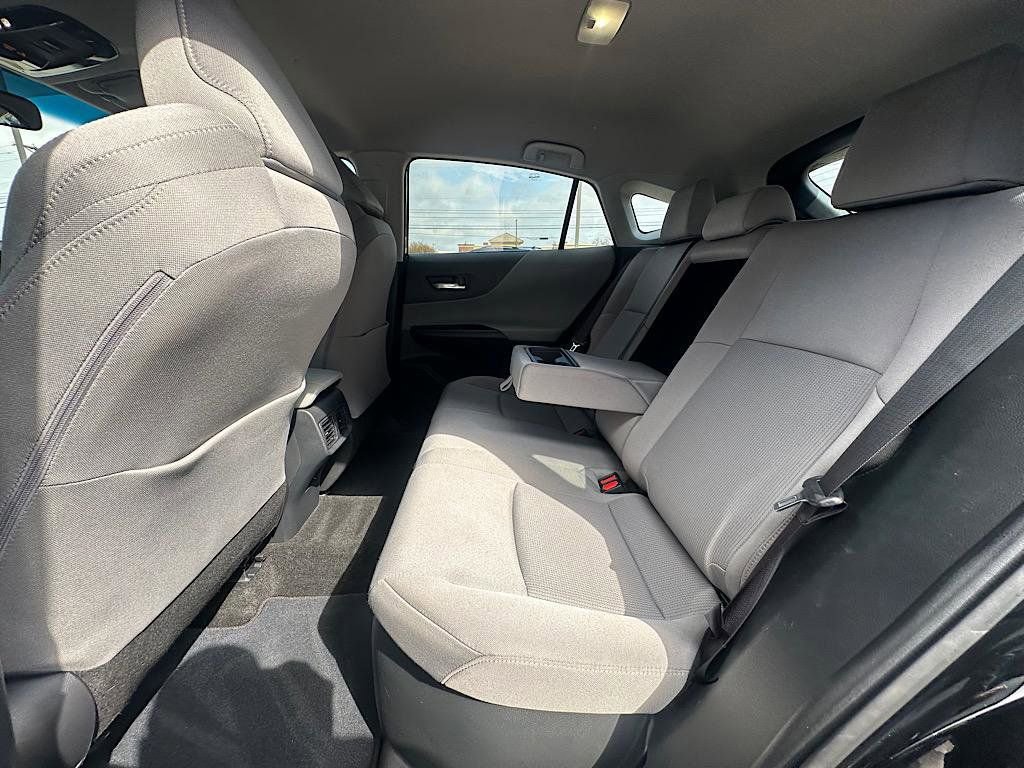 Certified 2024 Toyota Venza LE image 15