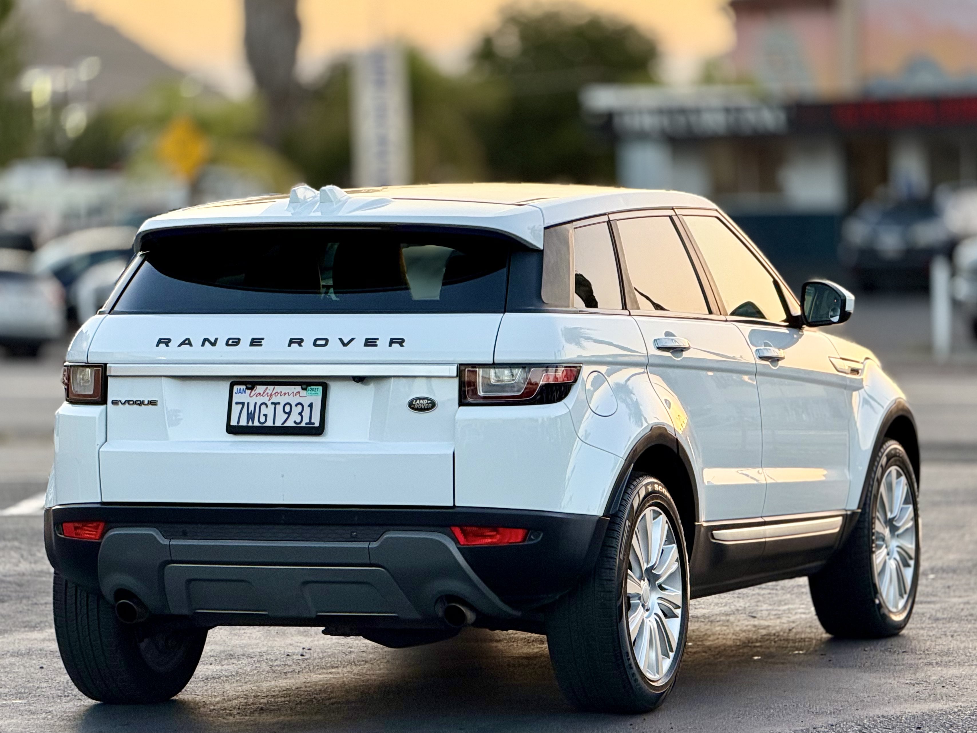 Used 2016 Land Rover Range Rover Evoque HSE AWD/4WD image 10