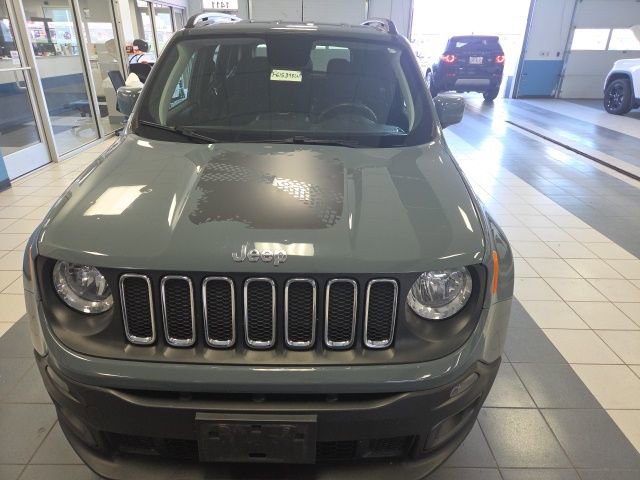 Used 2018 Jeep Renegade Latitude w/ Popular Equipment Group image 7