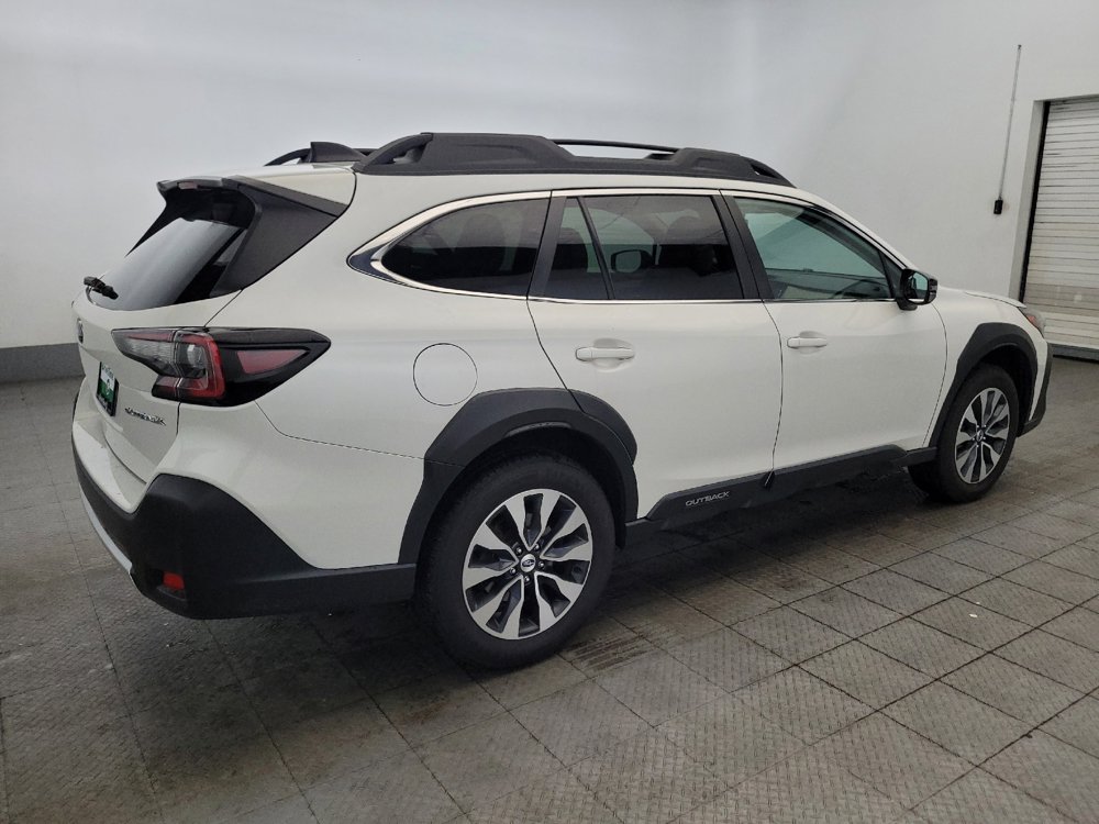 Used 2024 Subaru Outback Limited AWD/4WD image 10