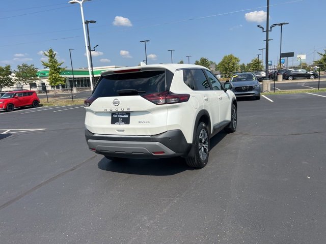 Used 2023 Nissan Rogue SV image 9