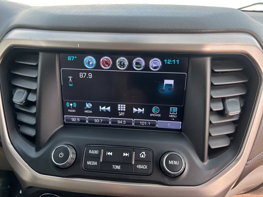 Used 2019 GMC Acadia Denali w/ Technology Package AWD/4WD image 18