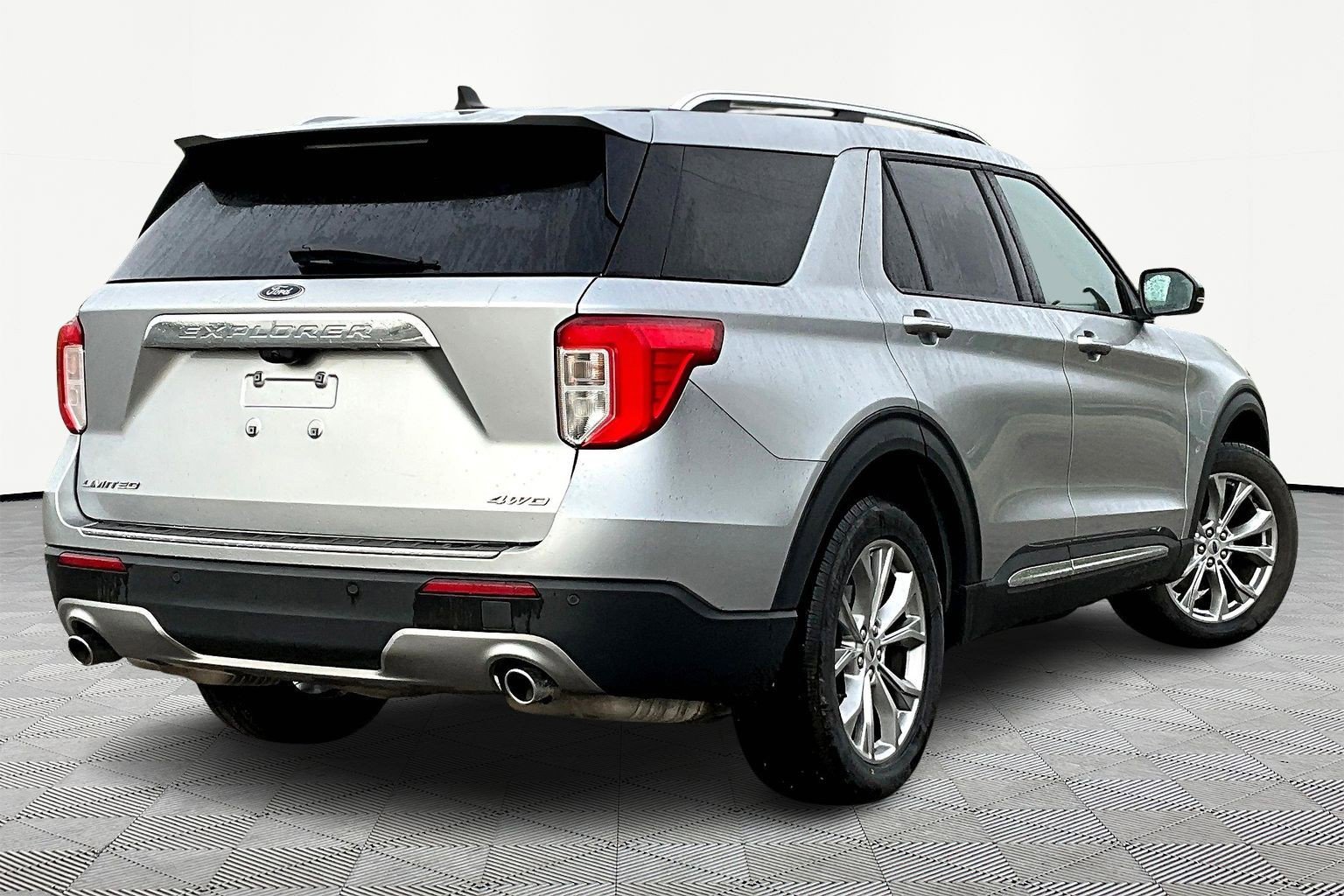 Used 2021 Ford Explorer Limited w/ Equipment Group 301A image 6