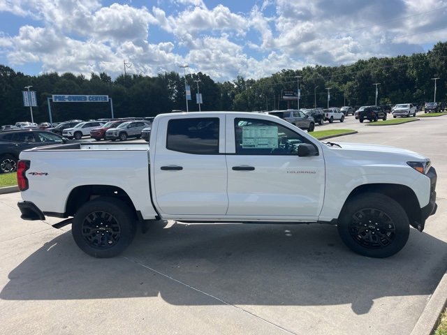 New 2025 Chevrolet Colorado W/T w/ WT Custom Package image 9
