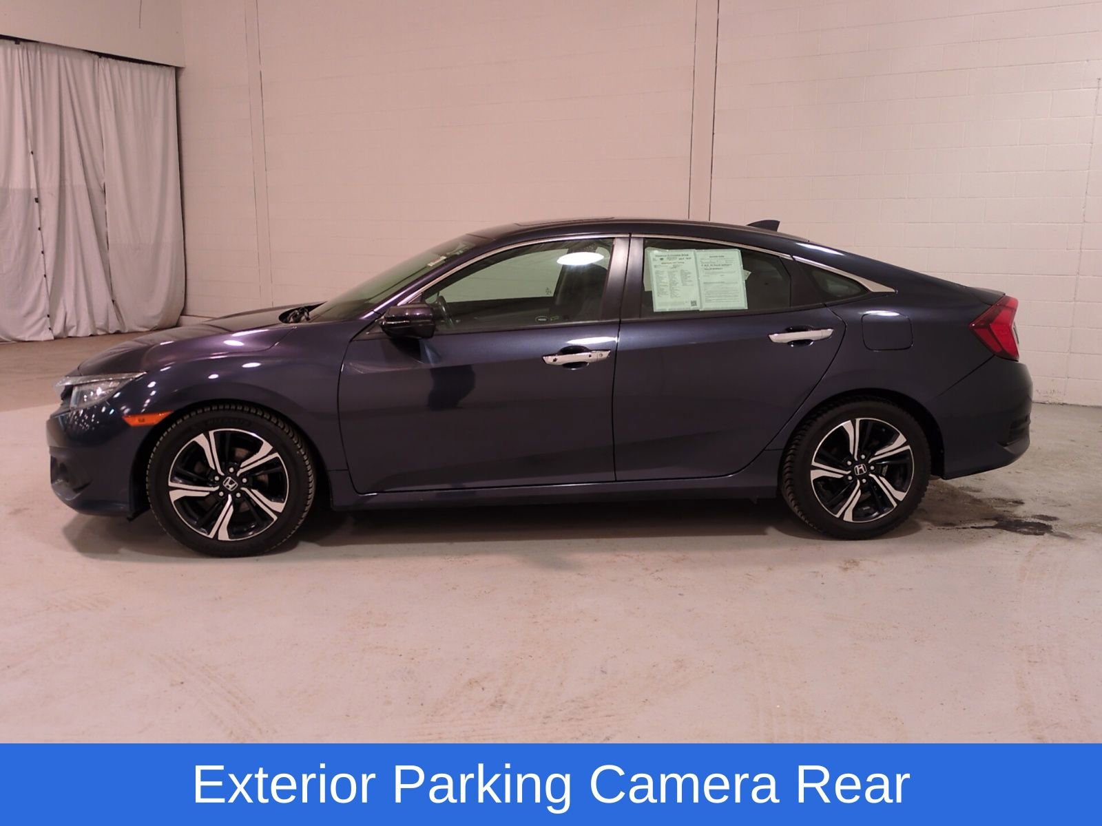 Used 2018 Honda Civic Touring image 6