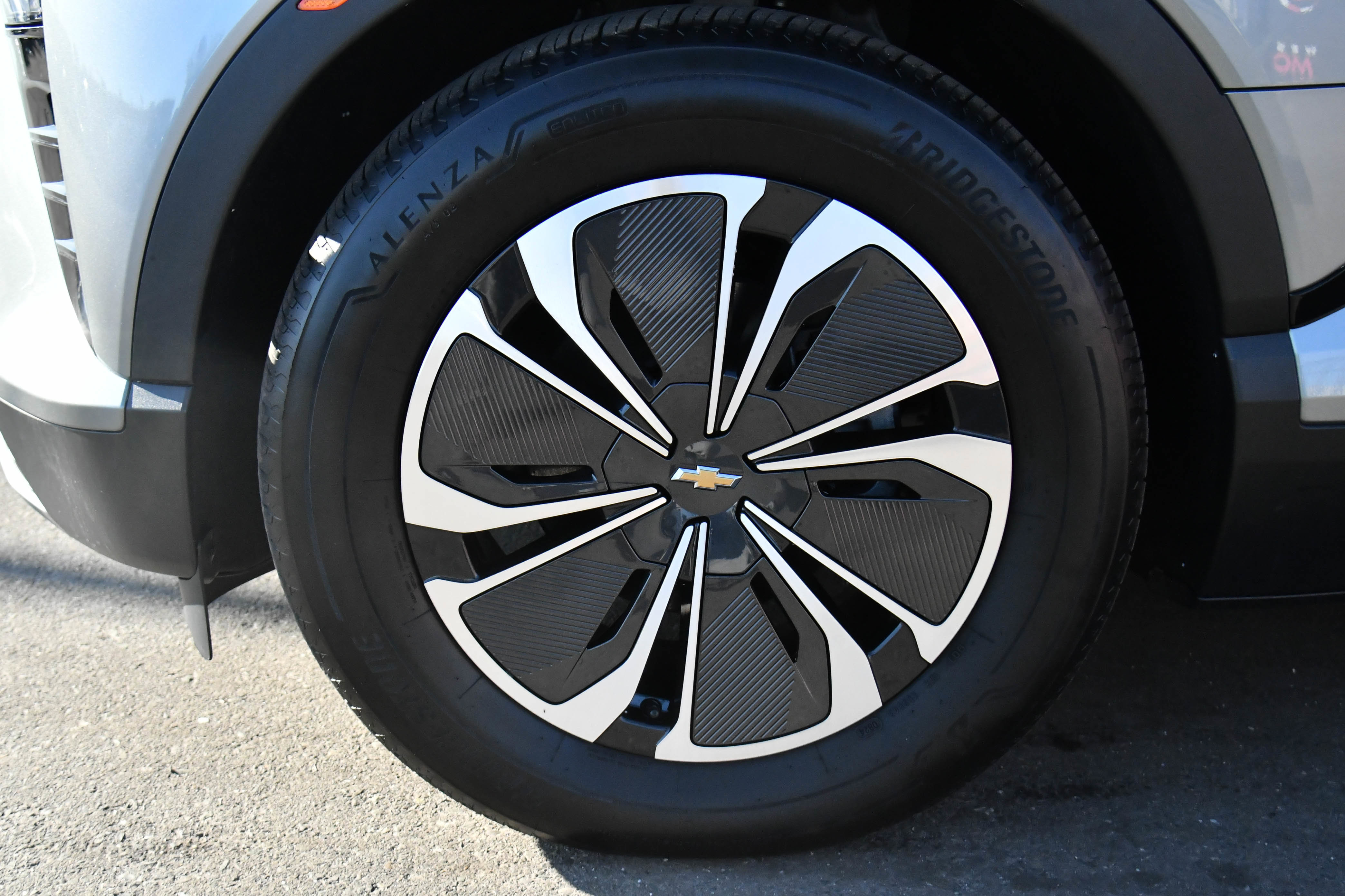 Used 2024 Chevrolet Blazer EV LT image 12